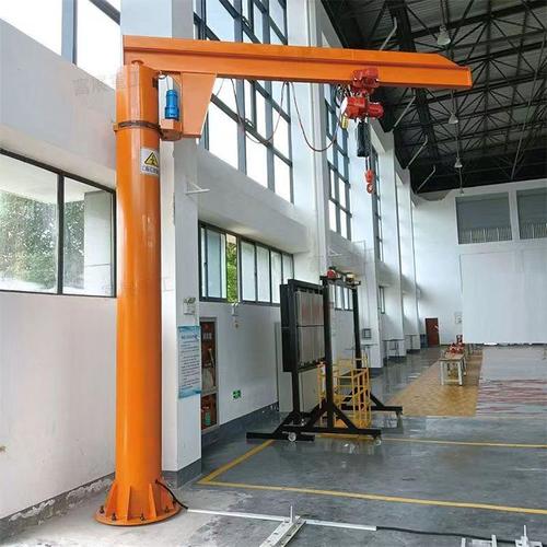 懸臂吊選型指南 1噸至5噸立柱式與墻壁式單臂吊詳解